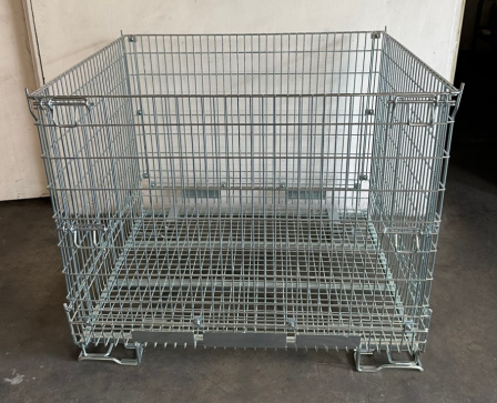 Lồng sắt trữ hàng
